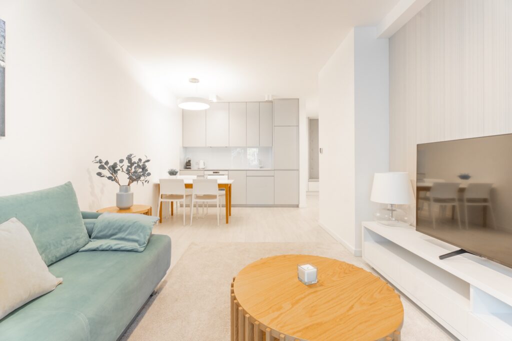 Apartament z tarasem między morzem a jeziorem