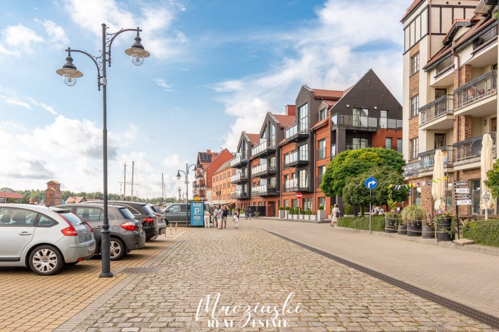 Dwupoziomowy apartament z widokiem na port – Ustka